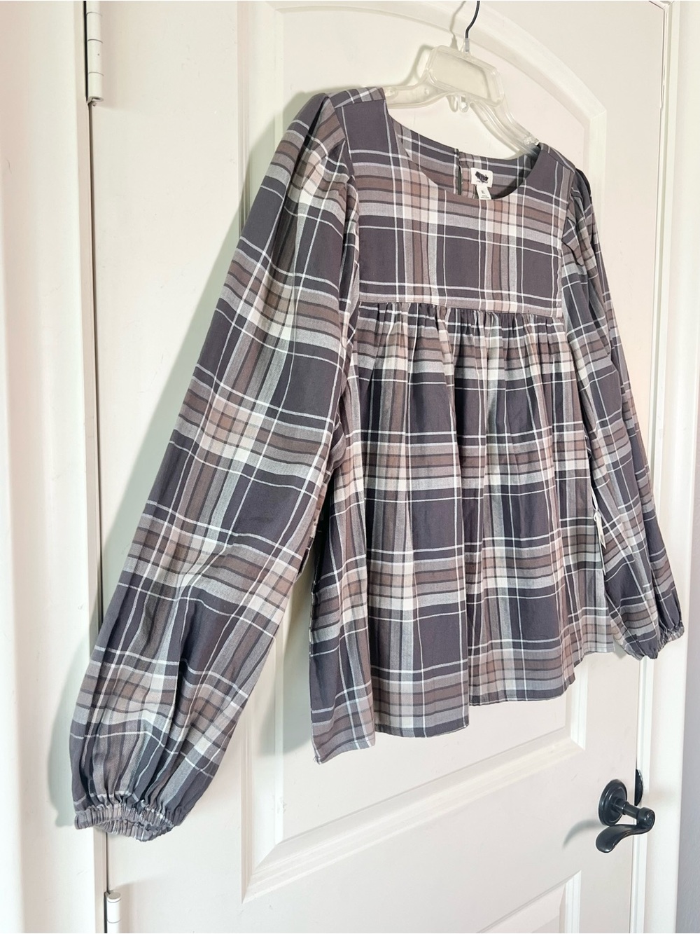 NWT a.n.a. Plaid Peasant Top XL Soft Cotton Gray Neutral Boho Balloon Sleeve - Picture 2 of 9